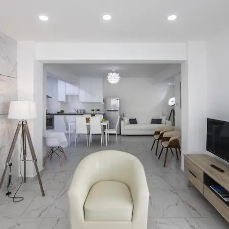 Apartamento Finikoudes *