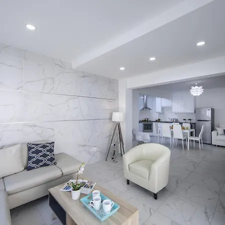 Apartamento Finikoudes *